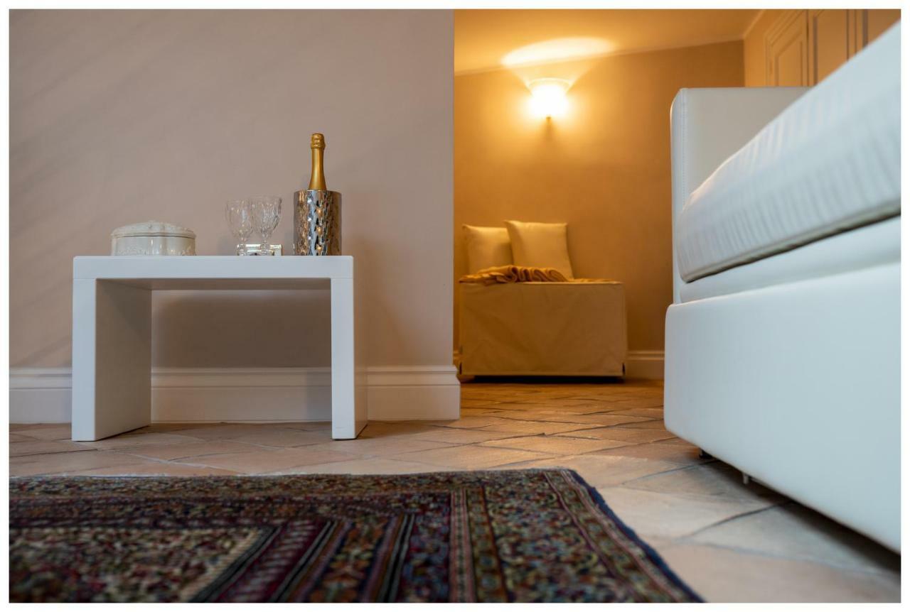Boutique - Lodge & Suites Кротоне Экстерьер фото